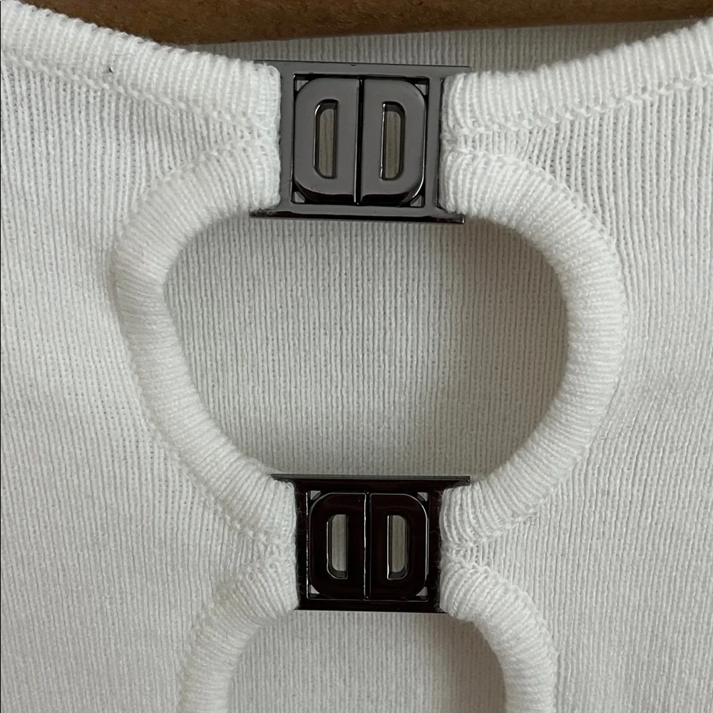 DKNY Women's Ivory Long Sleeve Top size S. - Picture 3 of 10